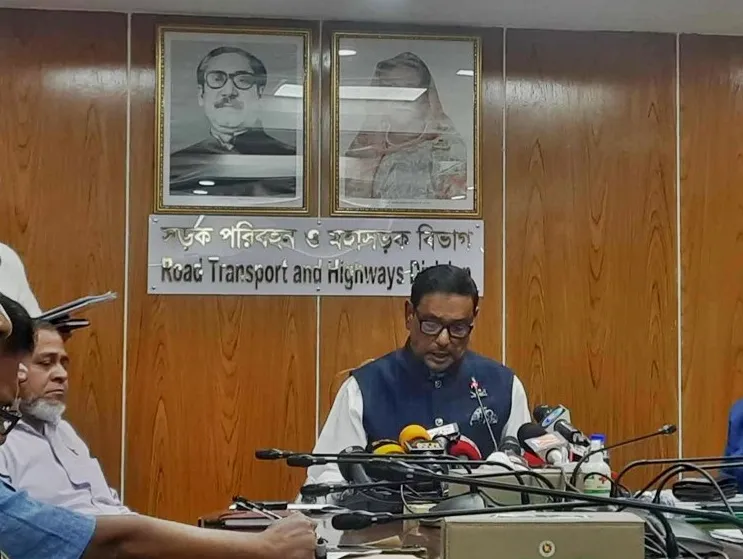 আমাদের দেশ নিয়ে এত মাথাব্যথা কেন : বিদেশিদের উদ্দেশে কাদের