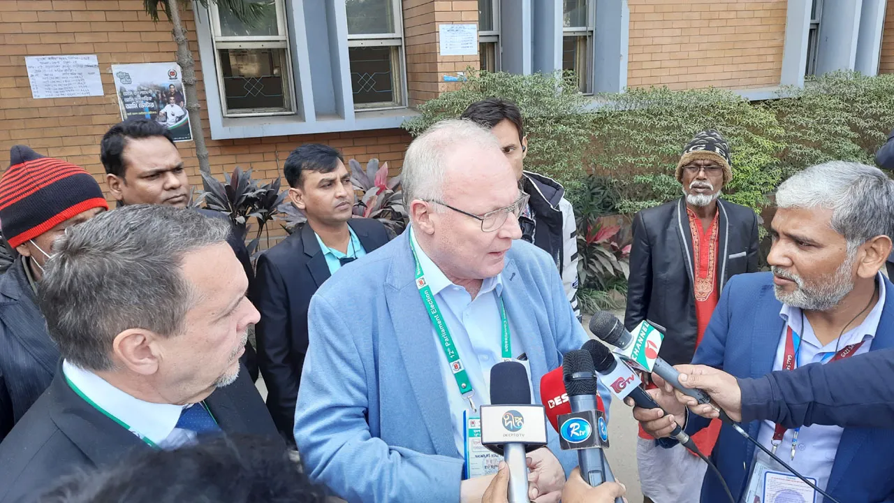 শান্তিপূর্ণ পরিবেশে ভোটগ্রহণ চলছে : বিদেশি পর্যবেক্ষক