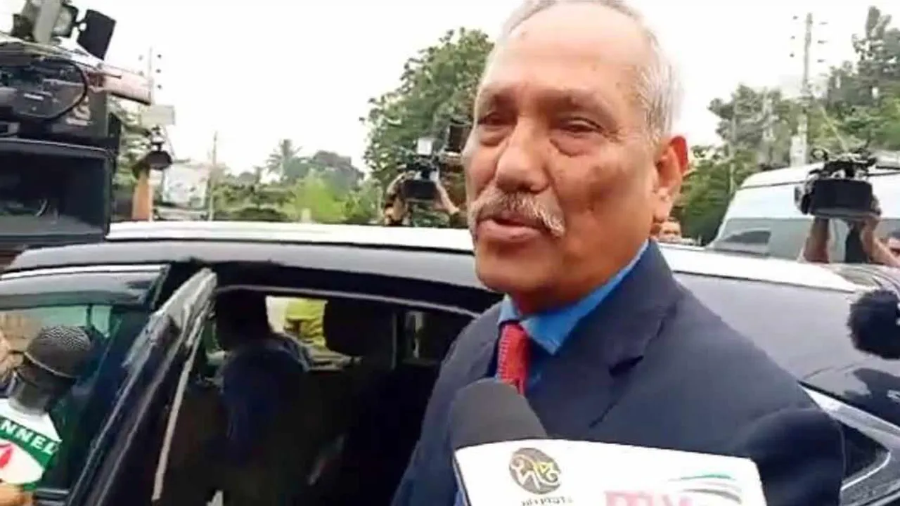 সাংবাদিকদের সঙ্গে দুর্ব্যবহার করলেন শাহজাহান ওমর