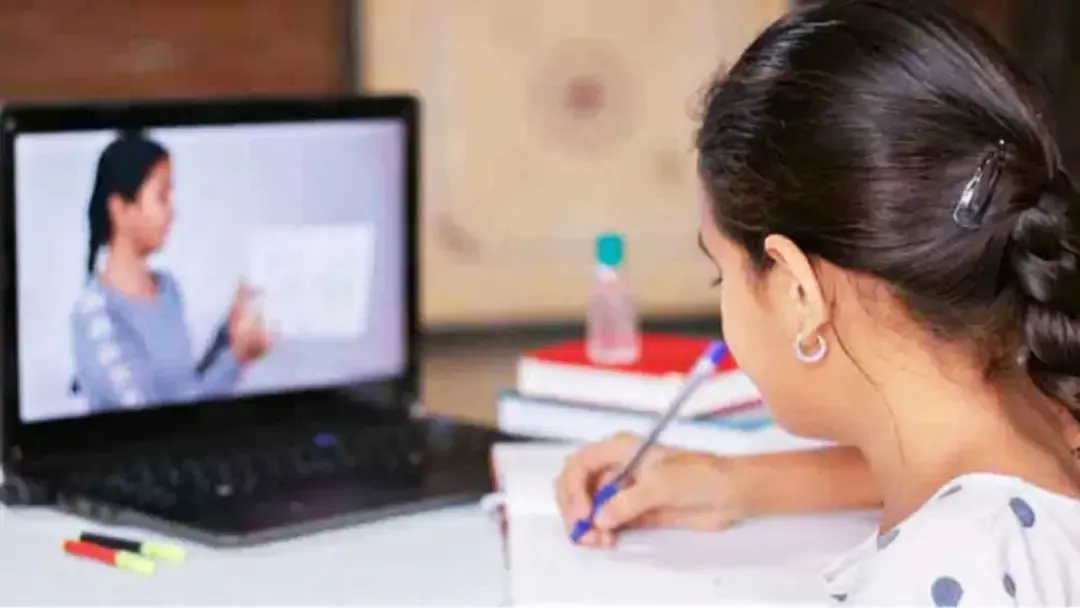 শিক্ষাপ্রতিষ্ঠানে অনলাইন ক্লাসের বিষয়ে সিদ্ধান্ত হতে পারে আজ