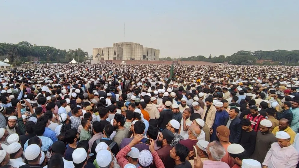 ‘সারা বাংলাদেশ আজ কাঁদছে’