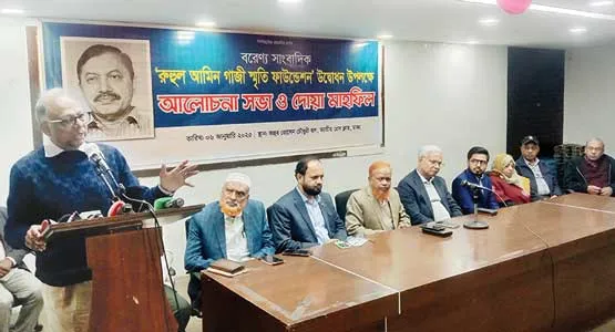 হাসিনাকে ভারত থেকে এনে গণহত্যার বিচার করতে হবে: মাহমুদুর রহমান