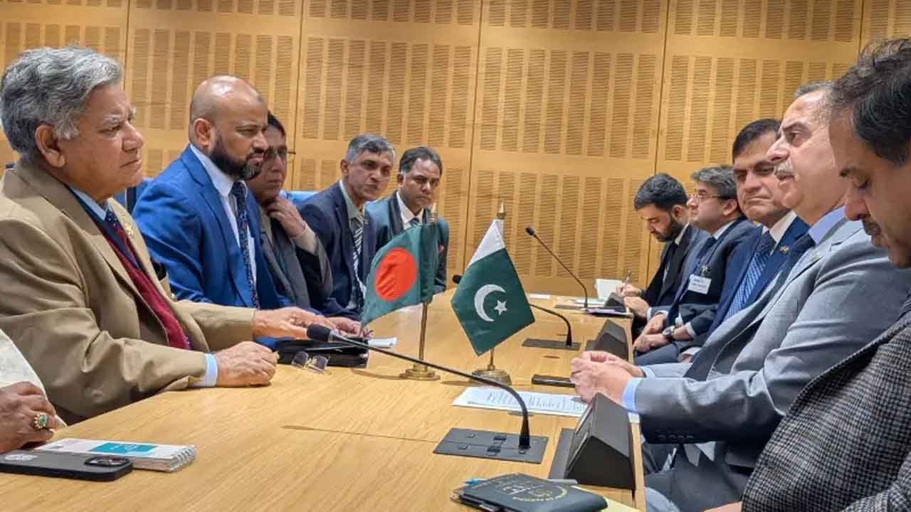 pakistan-bangladesh-20251125134404