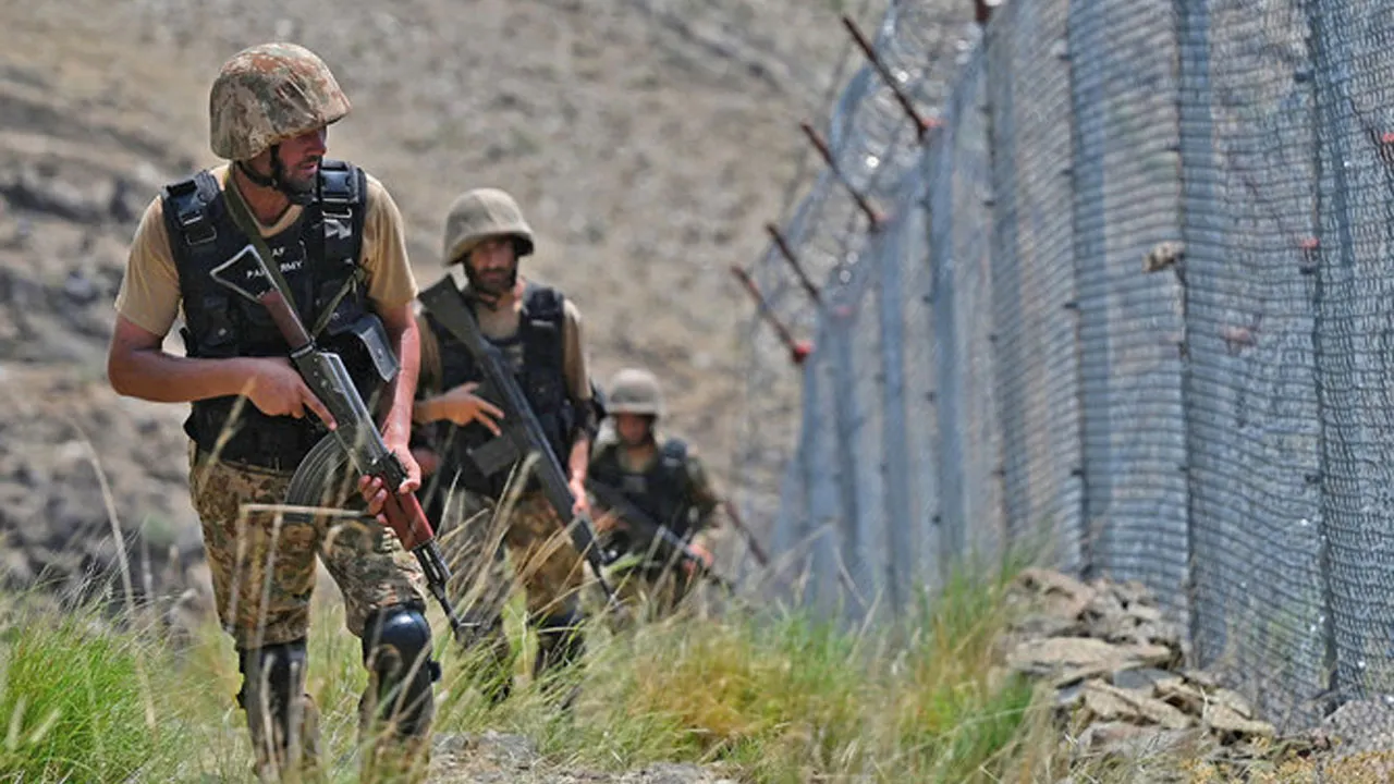 Heavy Gunfire Erupts Between Indian and Pakistani Forces Along Kashmir Border for Sixth Consecutive Night