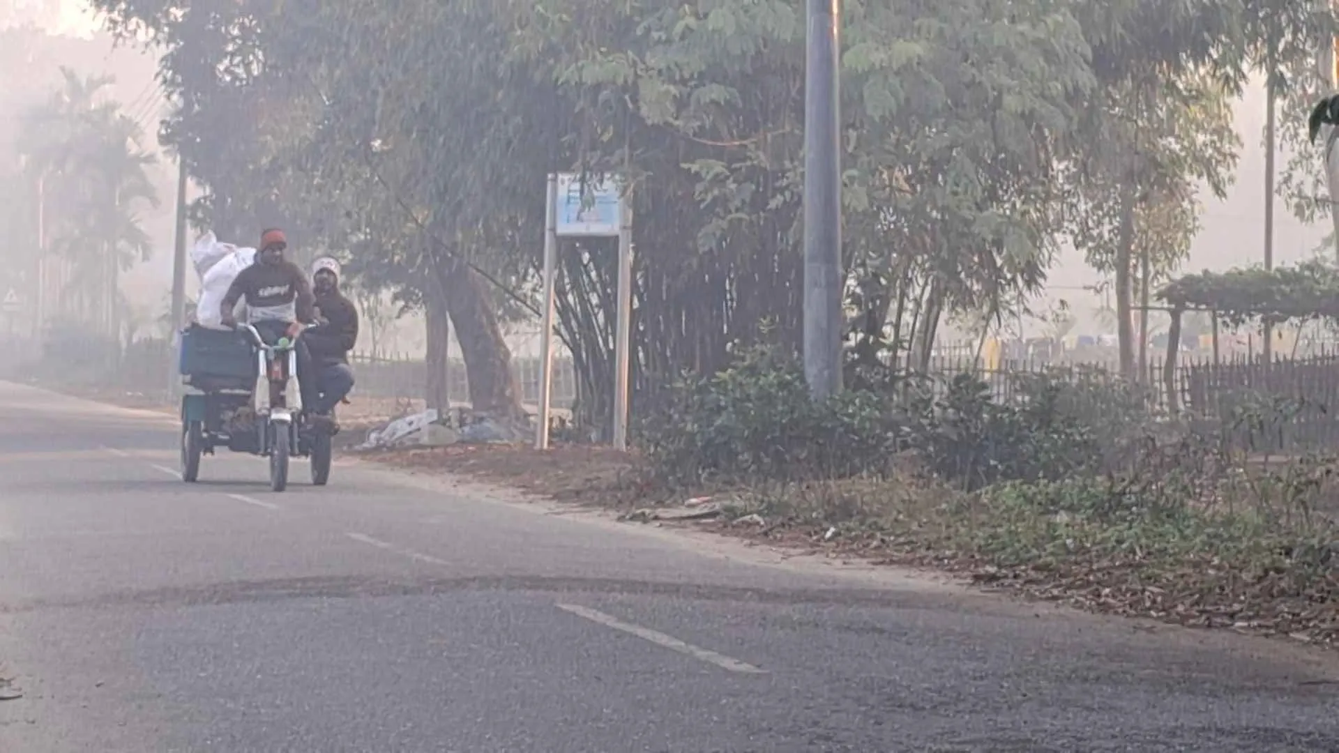 ফের শৈত্যপ্রবাহের কবলে পঞ্চগড়, তাপমাত্রা নামল ৯ ডিগ্রিতে