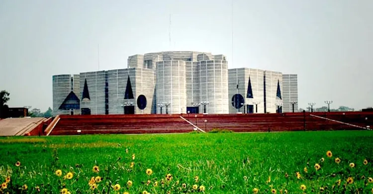 বিনা প্রতিদ্বন্দ্বিতায় এমপি হলেন ৫০ নারী