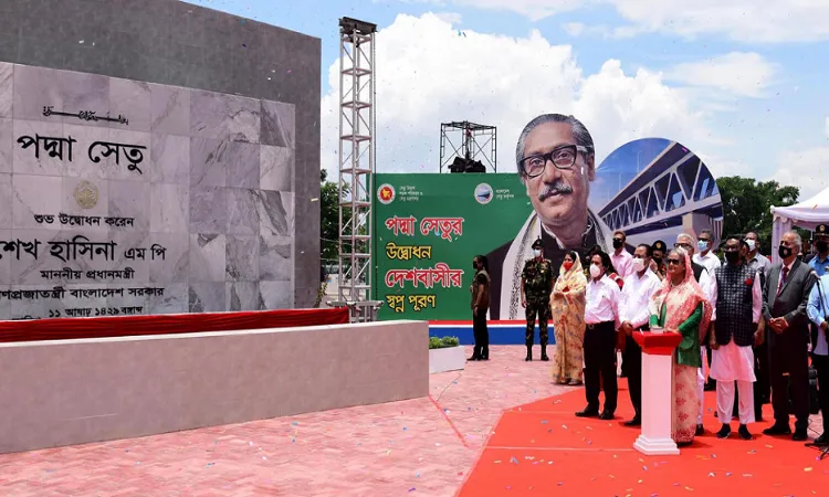 সেতুর উদ্বোধনে খুলল দখিনা দুয়ার