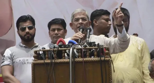 সড়কে নৈরাজ্যে প্রতিদিন শত শত মানুষ প্রাণ হারাচ্ছেন : মির্জা ফখরুল
