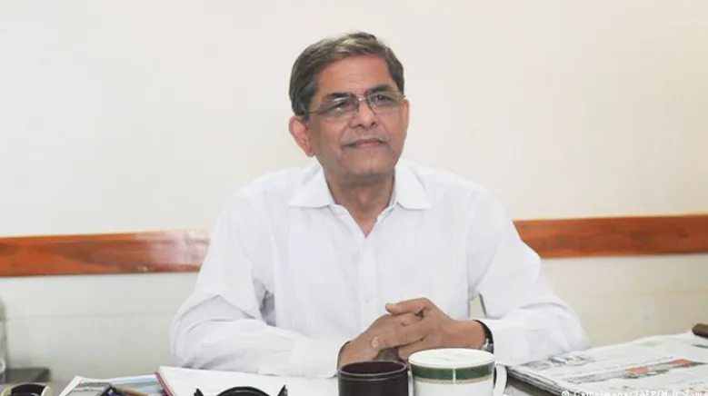 জাতীয় জীবন থেকে অন্ধকার দূর হয়নি : ফখরুল