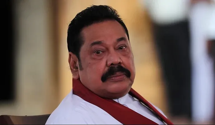 রাজাপাকসের খোঁজে বিক্ষোভকারীদের টার্গেট নৌঘাঁটি