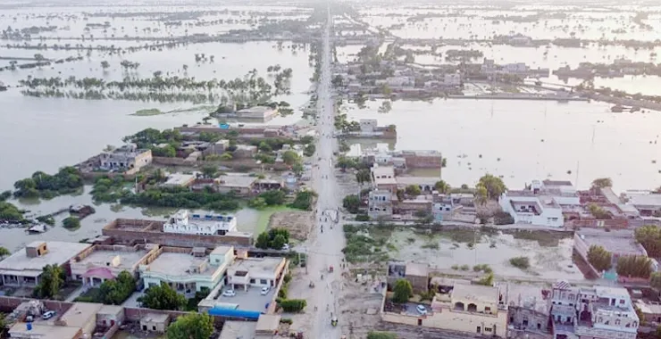 পাকিস্তানে বন্যায় মৃতের সংখ্যা ১২০০ ছাড়ালো