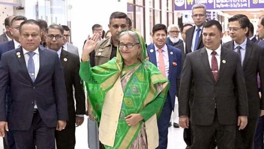 PM returns home from Qatar