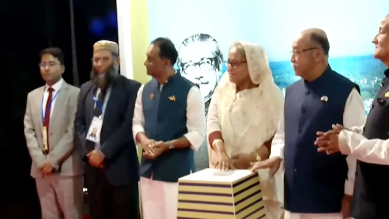 দক্ষিণ এশিয়ার বৃহত্তম সার কারখানার উদ্বোধন