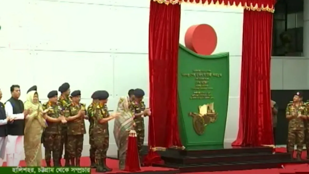 মুজিব ব্যাটারি’ কমপ্লেক্স উদ্বোধন করলেন প্রধানমন্ত্রী
