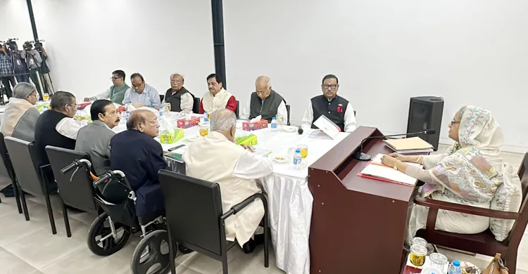 কার কত দৌড় আওয়ামী লীগ সেটাও দেখতে চায়: প্রধানমন্ত্রী