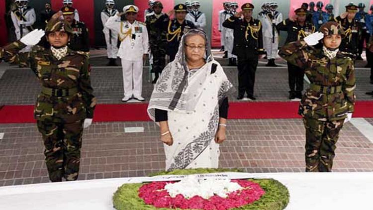PM pays homage to Bangabandhu in Tungipara