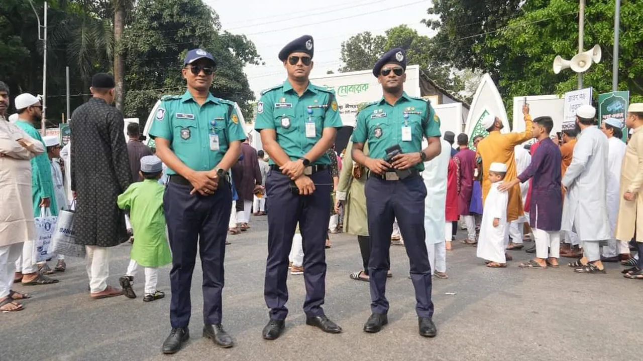 রাস্তায় দাঁড়িয়েই যাদের ঈদ উদযাপন
