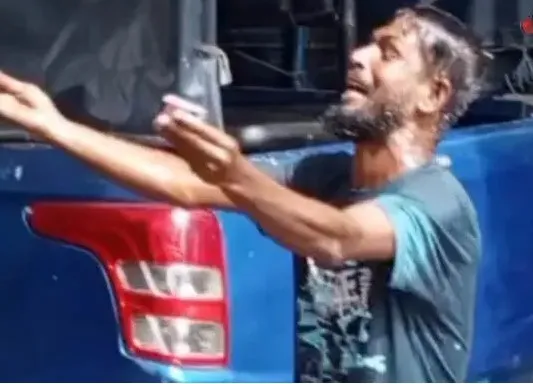 থানায় শরীরে কেরোসিন ঢেলে আত্মহত্যার চেষ্টা