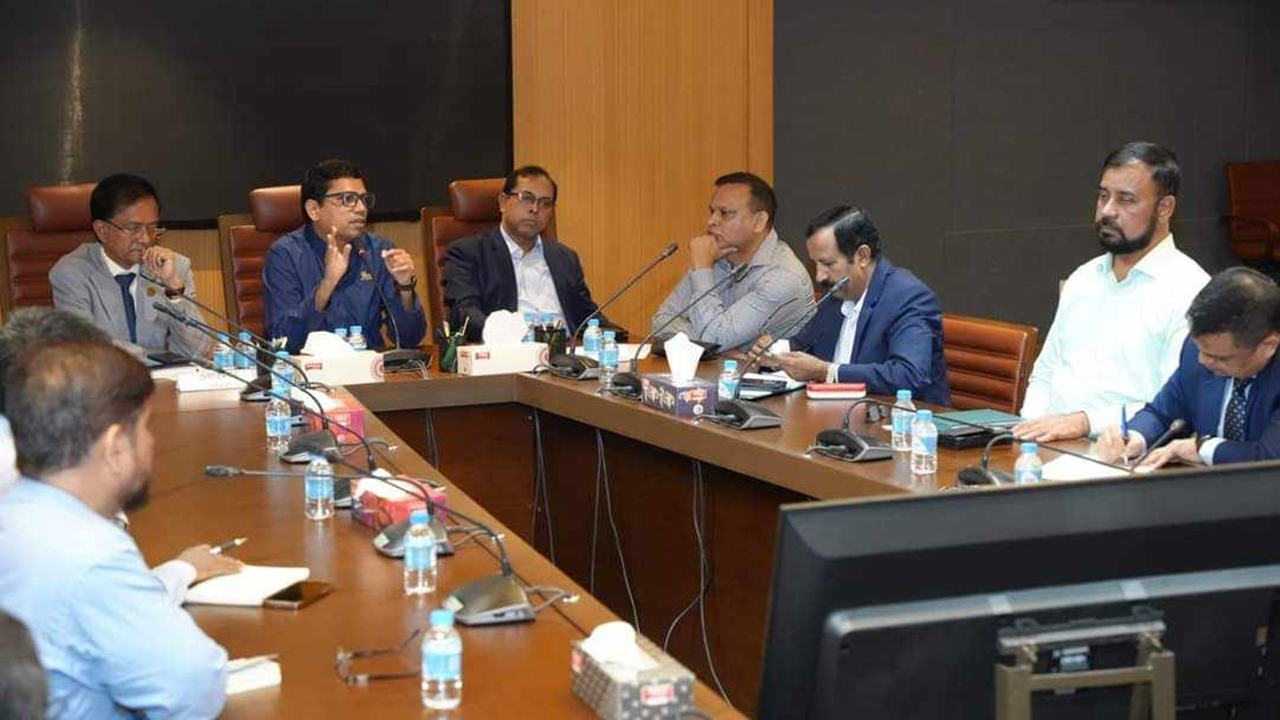 বিকেল ৩টায় চালু হচ্ছে মোবাইল ইন্টারনেট