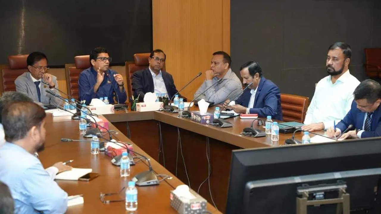 বিকেল ৩টায় চালু হচ্ছে মোবাইল ইন্টারনেট