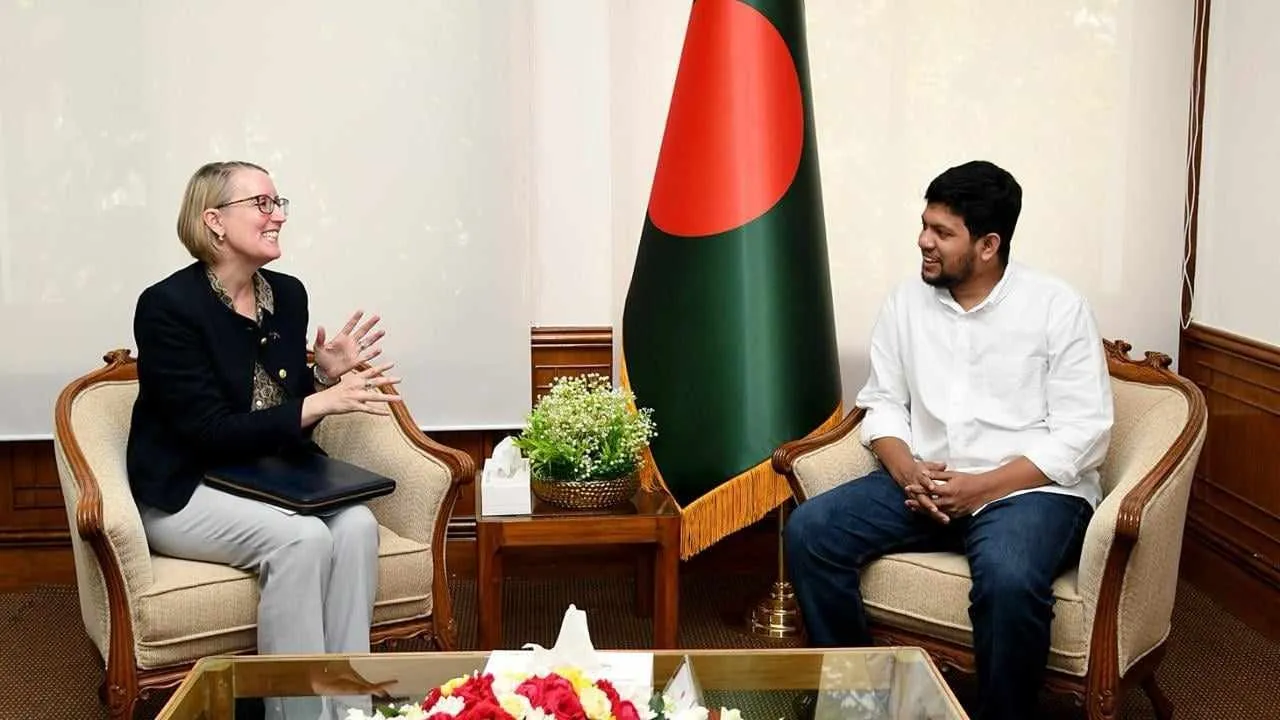 পাচার হওয়া অর্থ ফেরত চাই , ব্রিটিশ হাইকমিশনারকে মাহফুজ