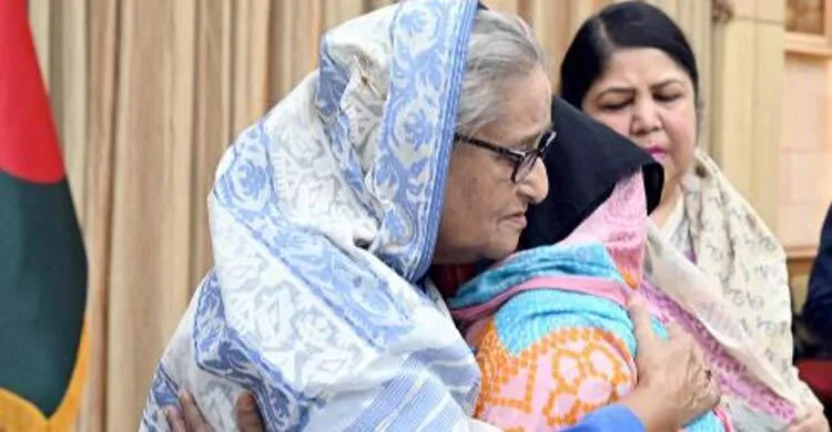 নিহত ৩৪ জনের পরিবারকে আর্থিক সহায়তা  দিয়েছেন প্রধানমন্ত্রী