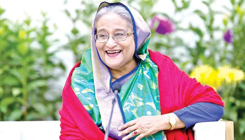 দেশের সিনেমা দেখে মুগ্ধ প্রধানমন্ত্রী