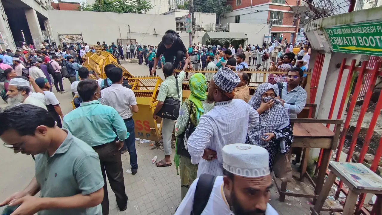 সোমবার থেকে সারাদেশে এমপিওভুক্ত শিক্ষকদের অনির্দিষ্টকালের কর্মবিরতি