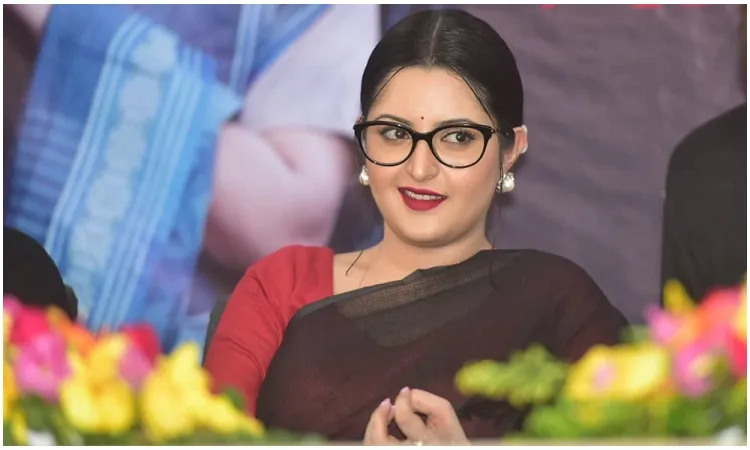 পরীমণি অসুস্থ, হাসপাতালে ভর্তি