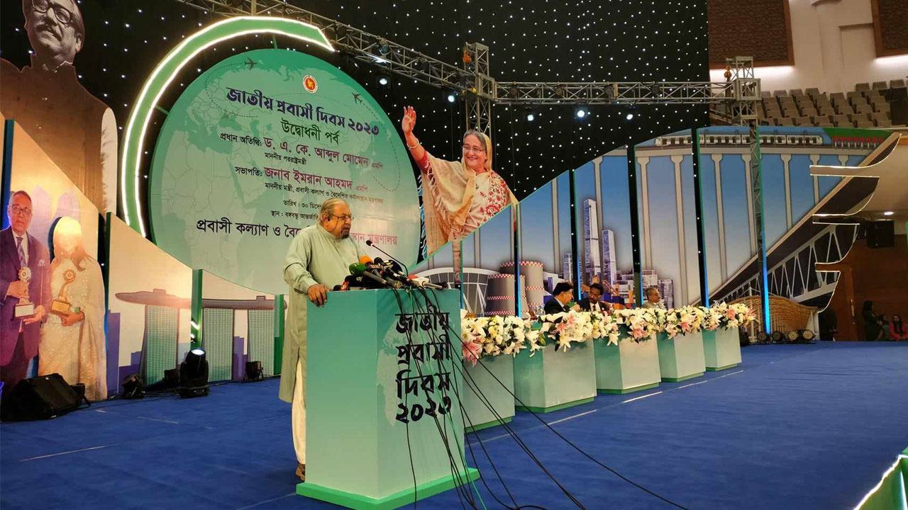 আমাদের কাজ লোক পাঠানো, রেমিট্যান্স আনা না : প্রবাসী কল্যাণমন্ত্রী