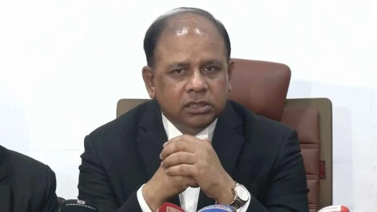 দেশে ফিরতে শেখ হাসিনার কোনো আইনি বাধা নেই: চিফ প্রসিকিউটর