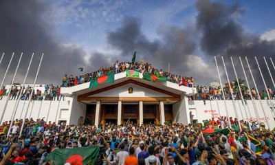 protesters-storm-20241007083713-20241013234453