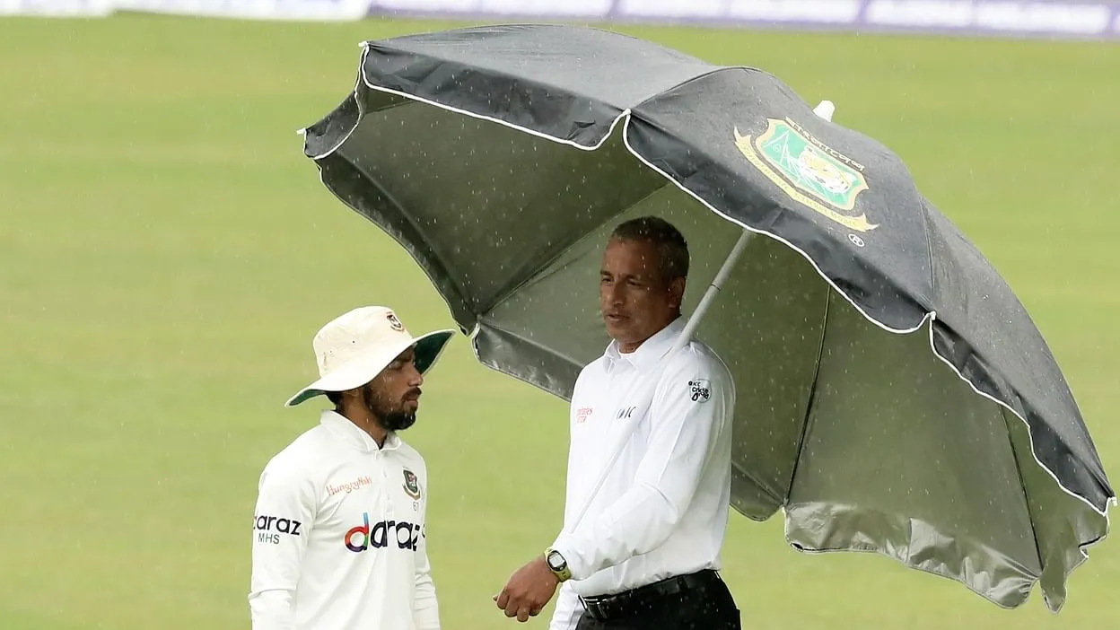 ঢাকা টেস্ট: দ্বিতীয় দিনের খেলা পরিত্যক্ত