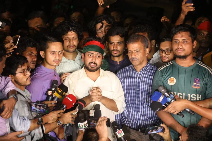 রাষ্ট্রীয় সম্পদ-স্থাপনা-সংখ্যালুদের রক্ষা করতে হবে: সমন্বয়ক নাহিদ