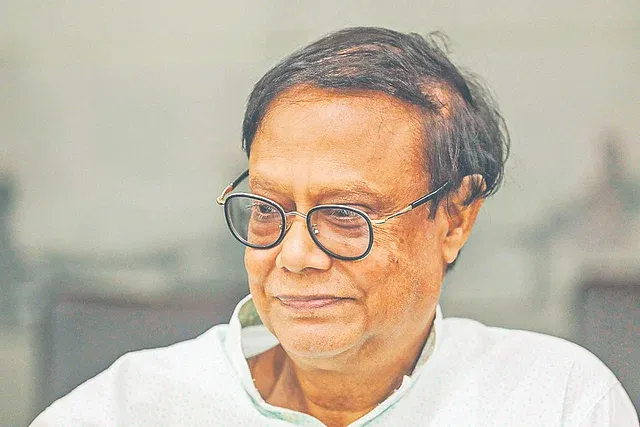 দুর্বল ব্যাংককে টাকা ছাপিয়ে আর সহায়তা দেওয়া হবে না : গভর্নর