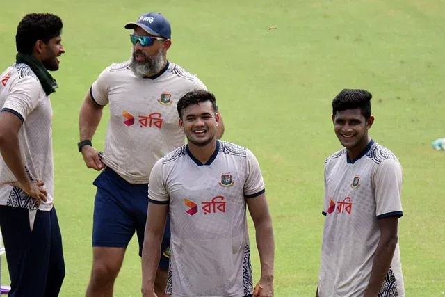 বাংলাদেশের নিরাপত্তায় ১ হাজার পুলিশ ও ১০০ ক্যামেরা