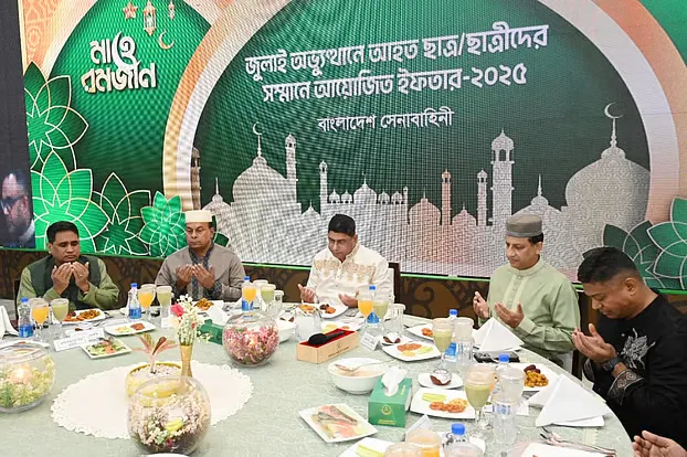 জুলাই অভ্যুত্থানে আহতদের পাশে থাকার ঘোষণা দিলেন সেনাপ্রধান