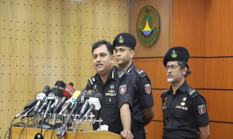 প্রশ্নপত্র ফাঁস চক্রের চার সদস্য গ্রেপ্তার