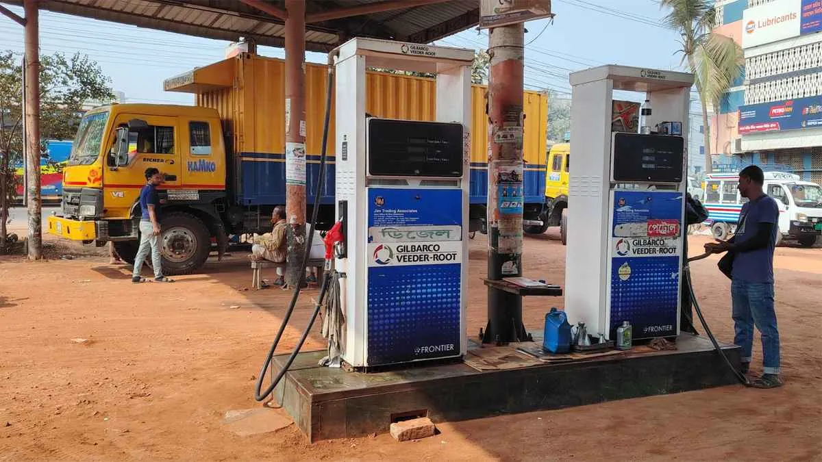 সিলেটে তেল না পেয়ে পাম্পকর্মীকে ছুরিকাঘাত