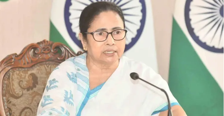 বাংলাদেশের কারণে পশ্চিমবঙ্গে ডেঙ্গু ছড়িয়ে পড়ছে : মমতা