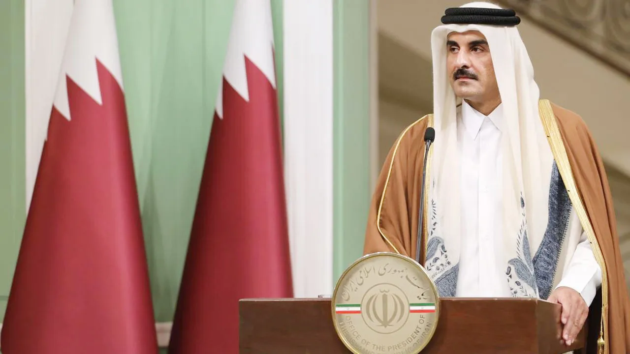 দেশের আকাশসীমা রক্ষায় সামরিক প্রস্তুতি বাড়াতে বললেন কাতারের আমির