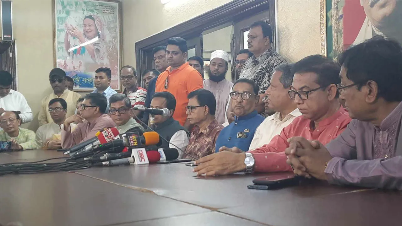 এমপি-মন্ত্রীদের হস্তক্ষেপ না করার নির্দেশ দিয়েছেন প্রধানমন্ত্রী