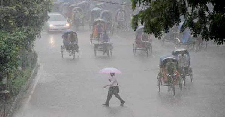 ৫ বিভাগে অতিভারী বৃষ্টির আভাস, চট্টগ্রামে ভূমিধসের শঙ্কা