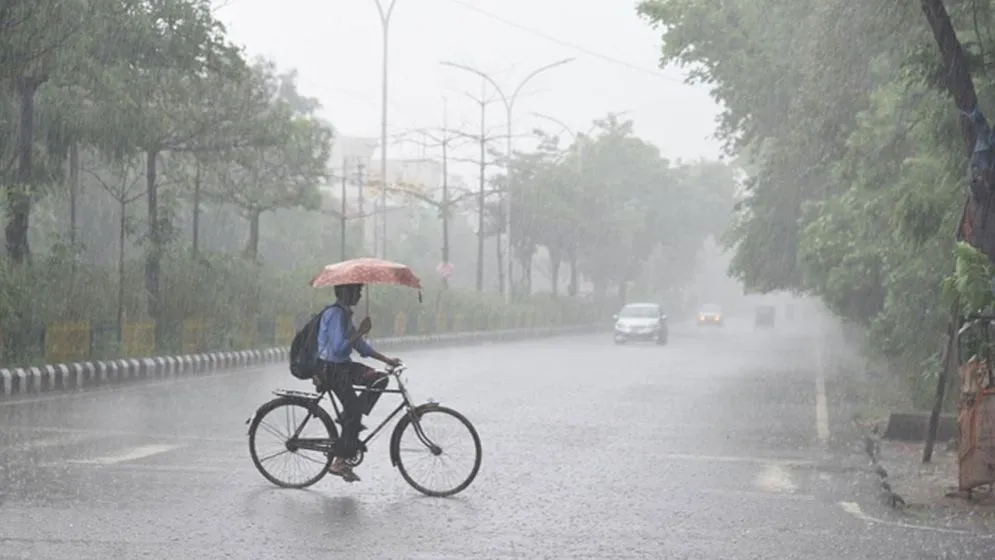 বৃষ্টি কমবে কবে জানাল আবহাওয়া অধিদপ্তর