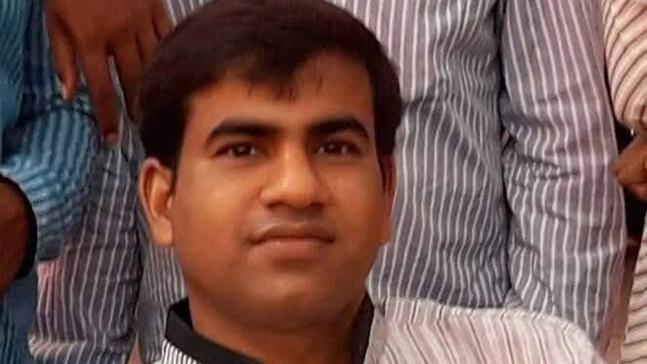 সড়ক দুর্ঘটনায় আহত রাজশাহী বিশ্ববিদ্যালয় শিক্ষকের মৃত্যু
