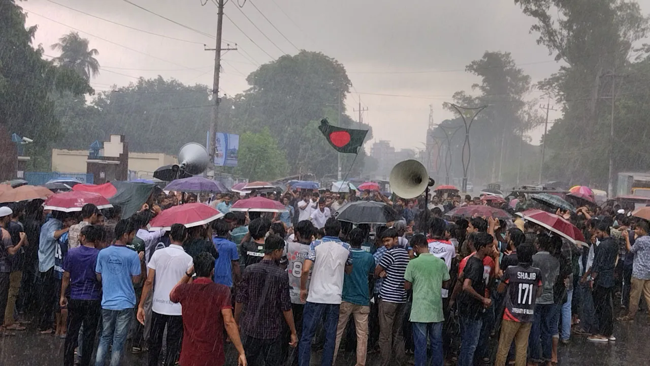 শিক্ষার্থীদের আন্দোলন : কোটা সংস্কার না করে ঘরে ফিরব না