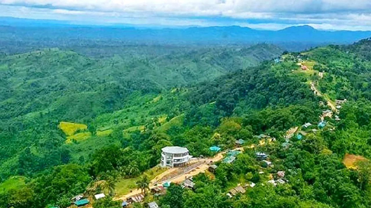অবরোধের কারণে সাজেকে আটকা পড়েছেন ১৪০০ পর্যটক