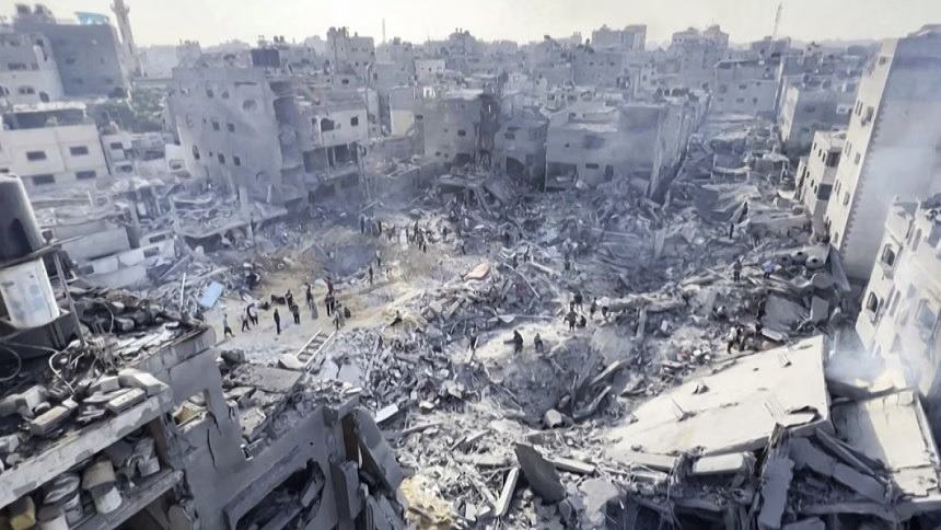 Over 195 killed in Israel's strikes on Gaza refugee camp