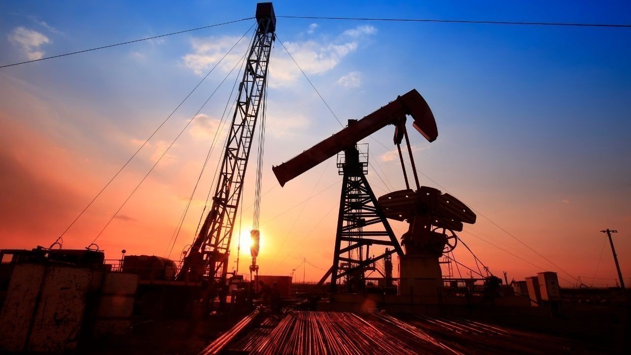 reliance-oil-imports-20251122115427