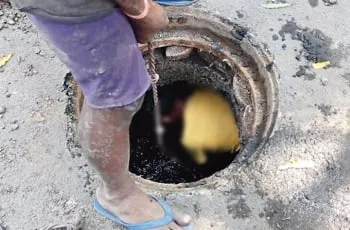রাজধানীতে ম্যানহোলের বিষাক্ত গ্যাসে ২ জনের মৃত্যু
